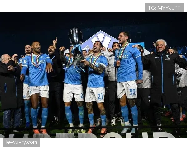 曼城豪取六连胜稳居英超榜首，强势表现彰显争冠实力