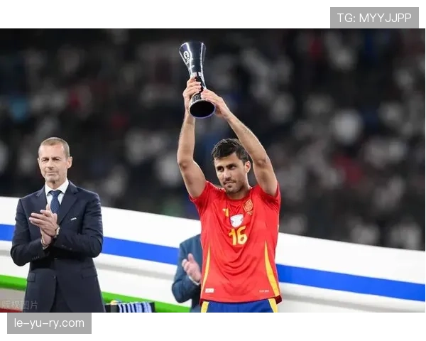 罗德里调整心态助球队逆转，关键表现引关注