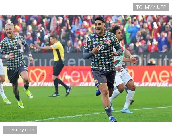 阿米里在德甲赛季中持续提升，发挥关键作用助球队争冠